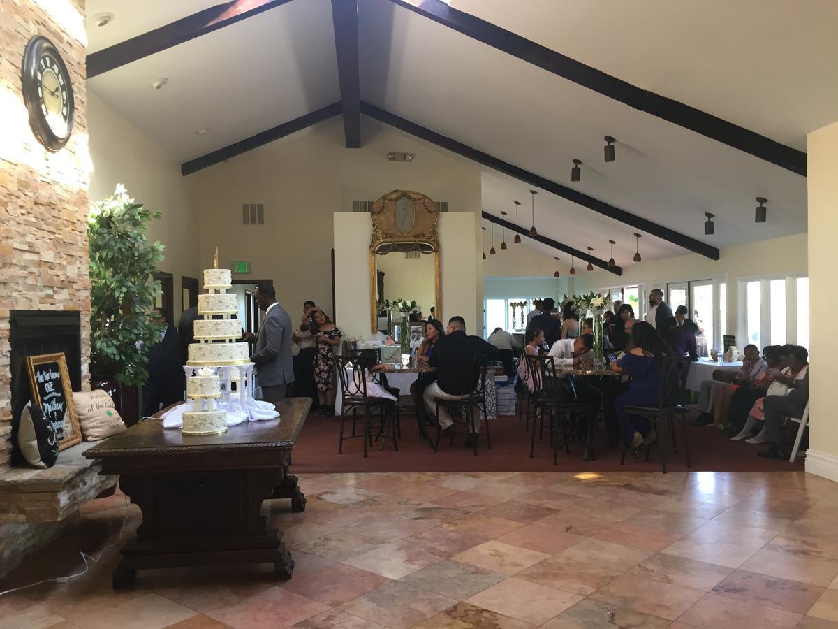 Tuscany Hills Retreat 에스컨디도 외부 사진